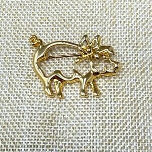 Open Work Outline Cut Out Pig Gold Tone Brooch Pin